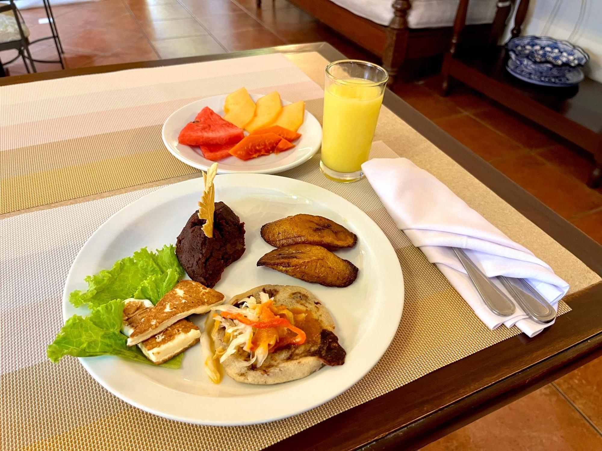 Hotel Villa Terra San Salvador Ngoại thất bức ảnh
